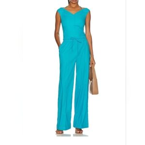 NWT Medium Cerulean Blue chill outfit